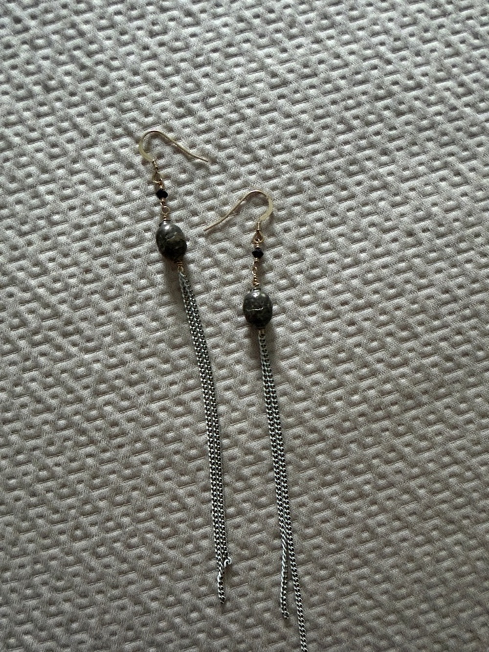 Silver Chain Tassel Drop Earrings with Darkened Pearls